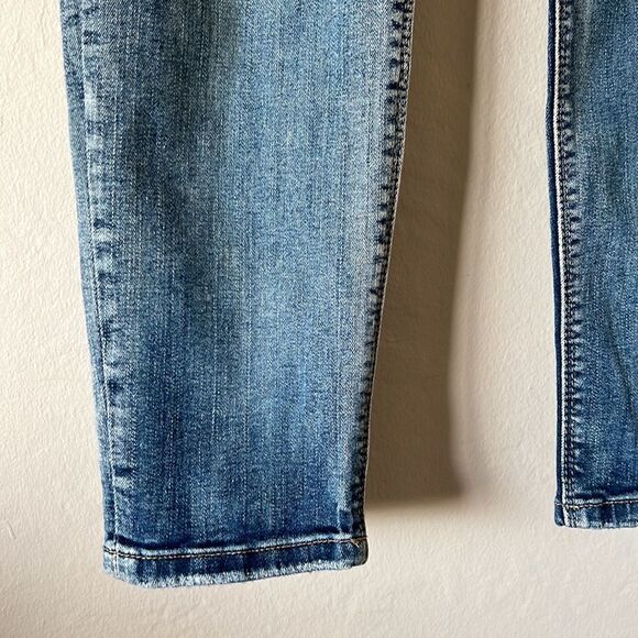 Forever 21 Skinny Jeans - Picture 4 of 10